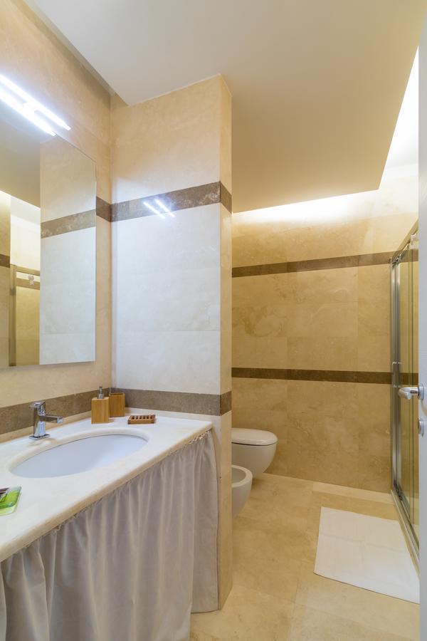 Apartment Elegant Flat At Municipio By Napoliapartments Naples
