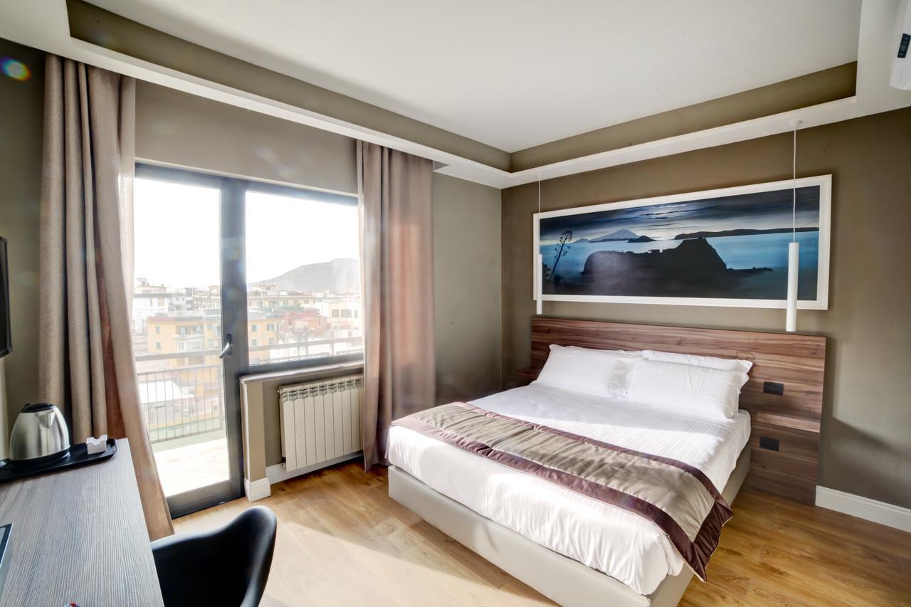 7th Floor Naples