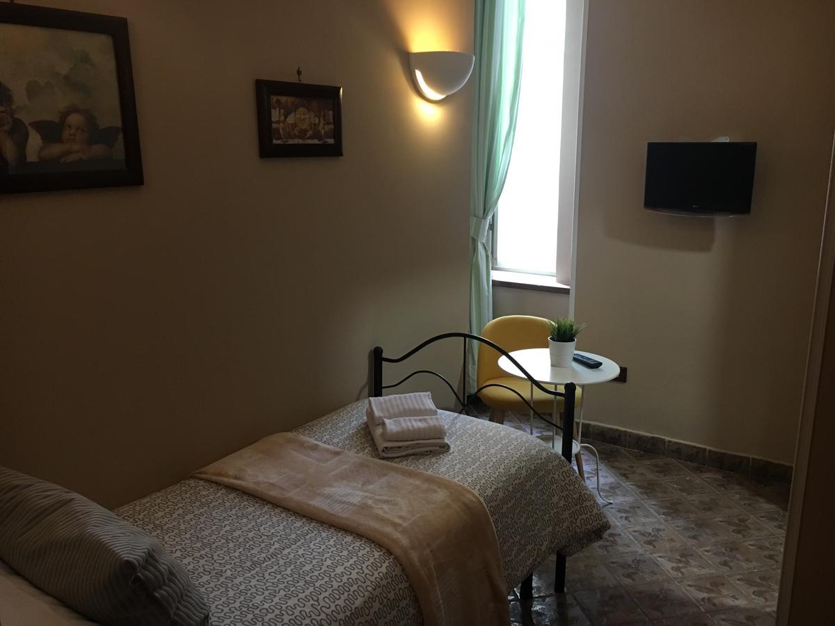 I Visconti 3* Naples