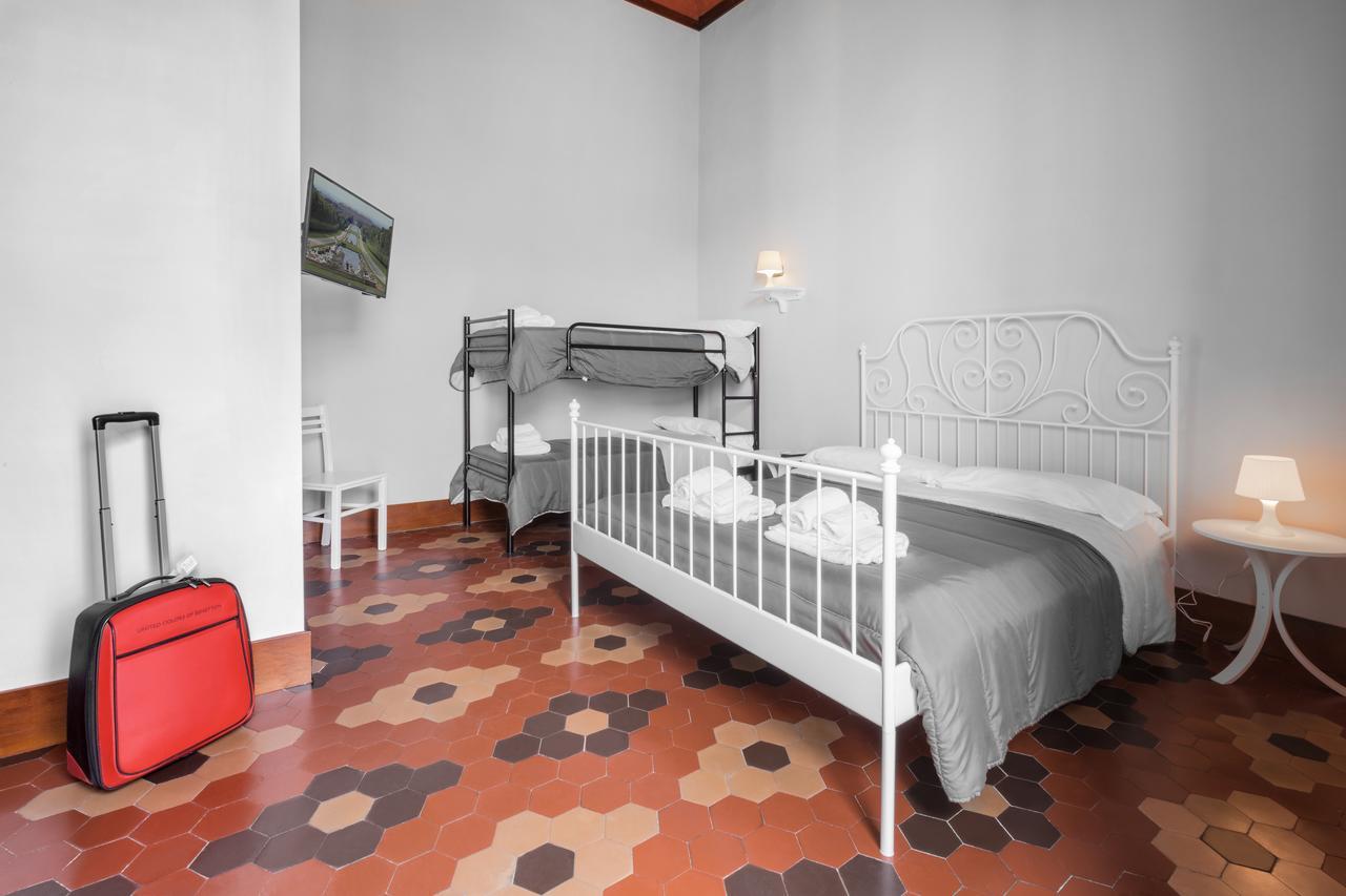 Opera Bed & Breakfast *