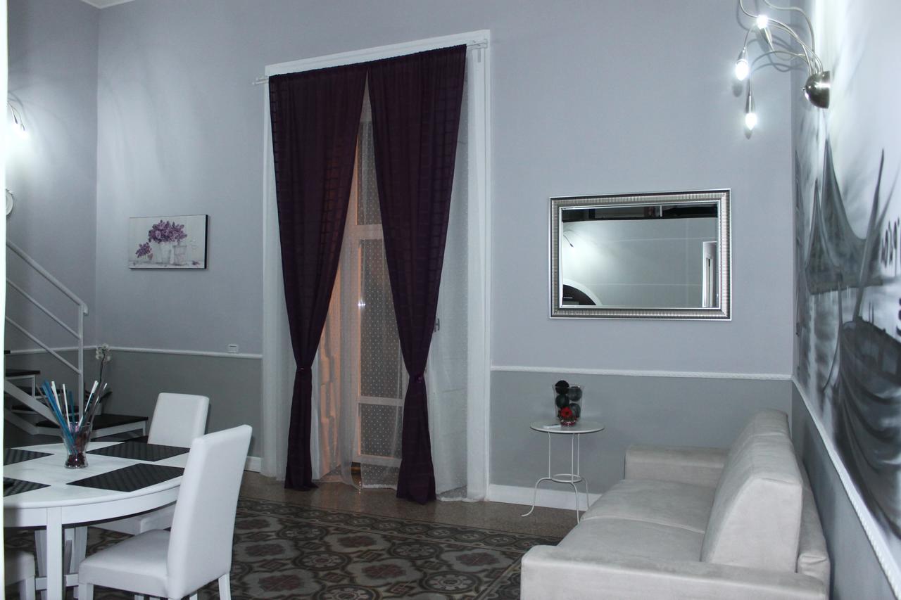 La Torretta Chiaia Bed & Breakfast 3*