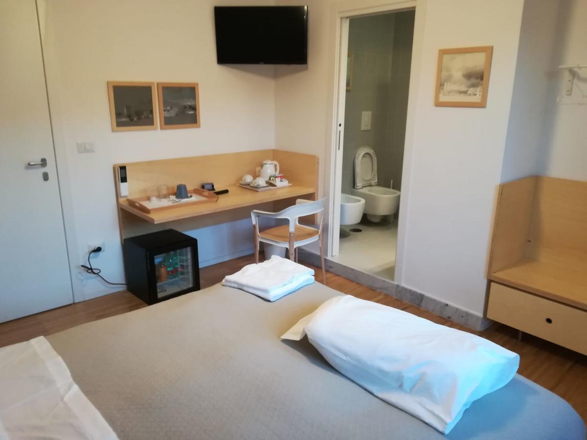 Le Stanze Di Piazza Dei Martiri Bed & Breakfast Naples