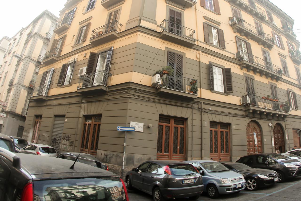Le Chic Naples