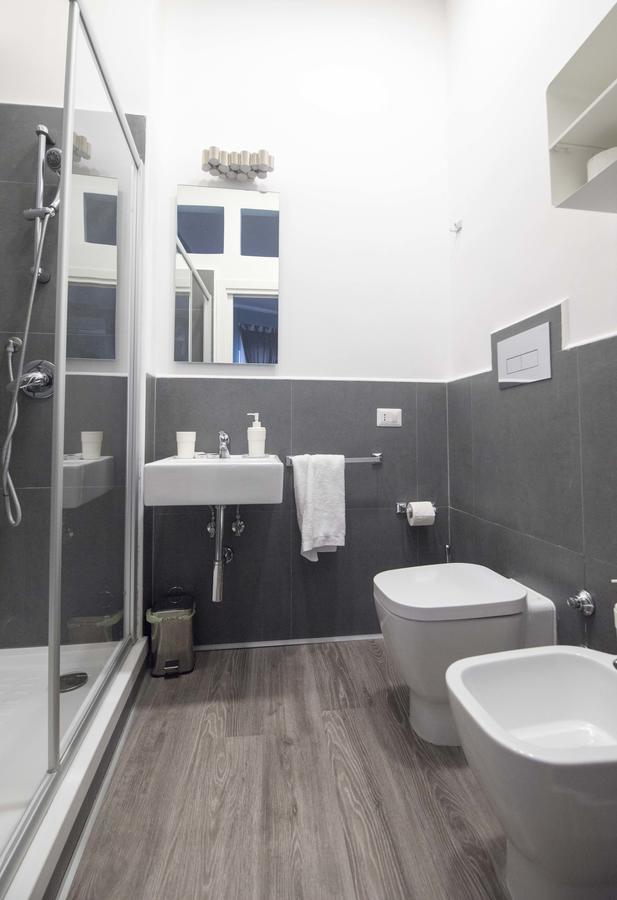 Rodino 5* Naples