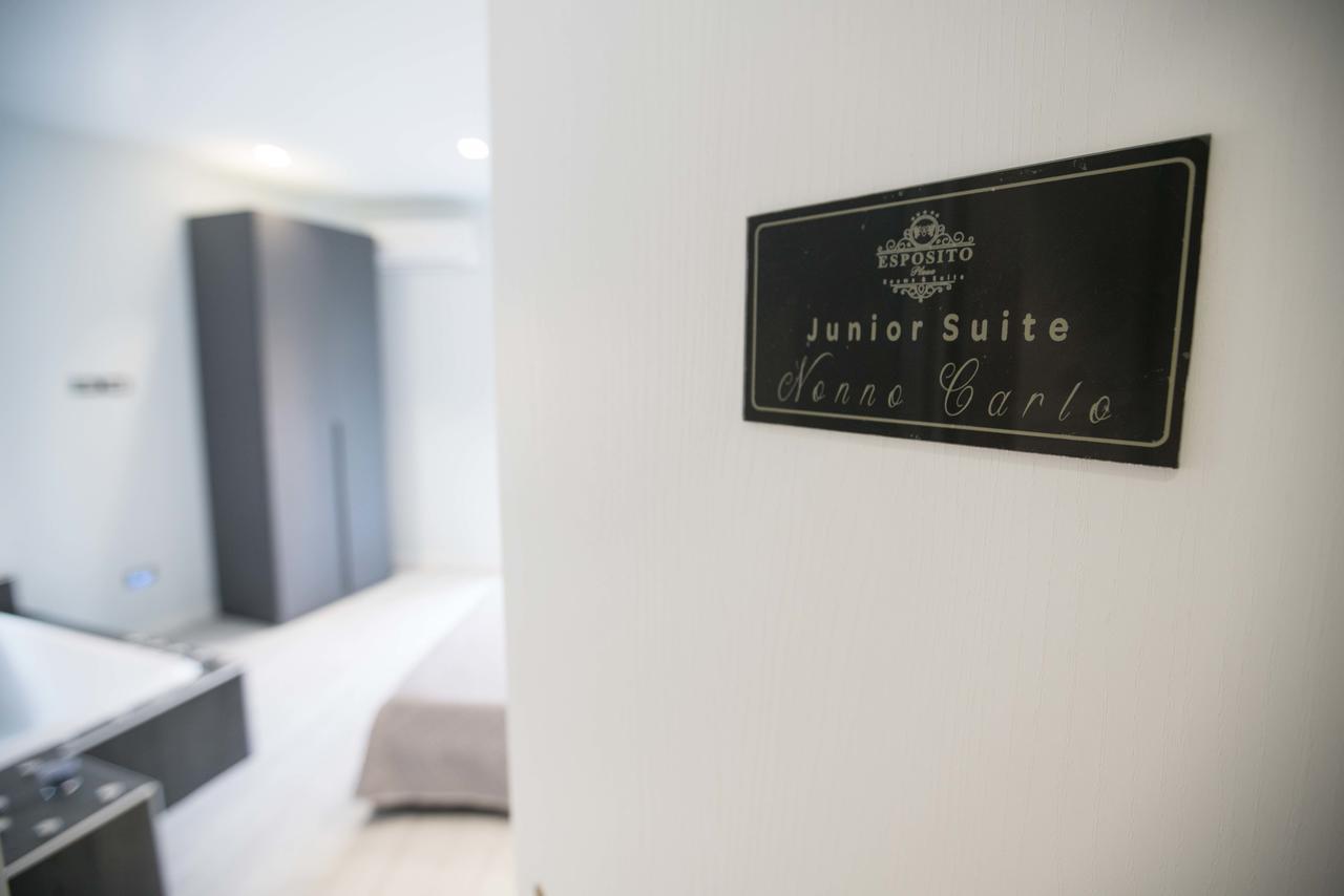 Esposito Plaza- & Guest house *