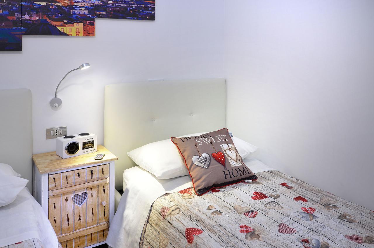 Sweet Cathedral Apartment *