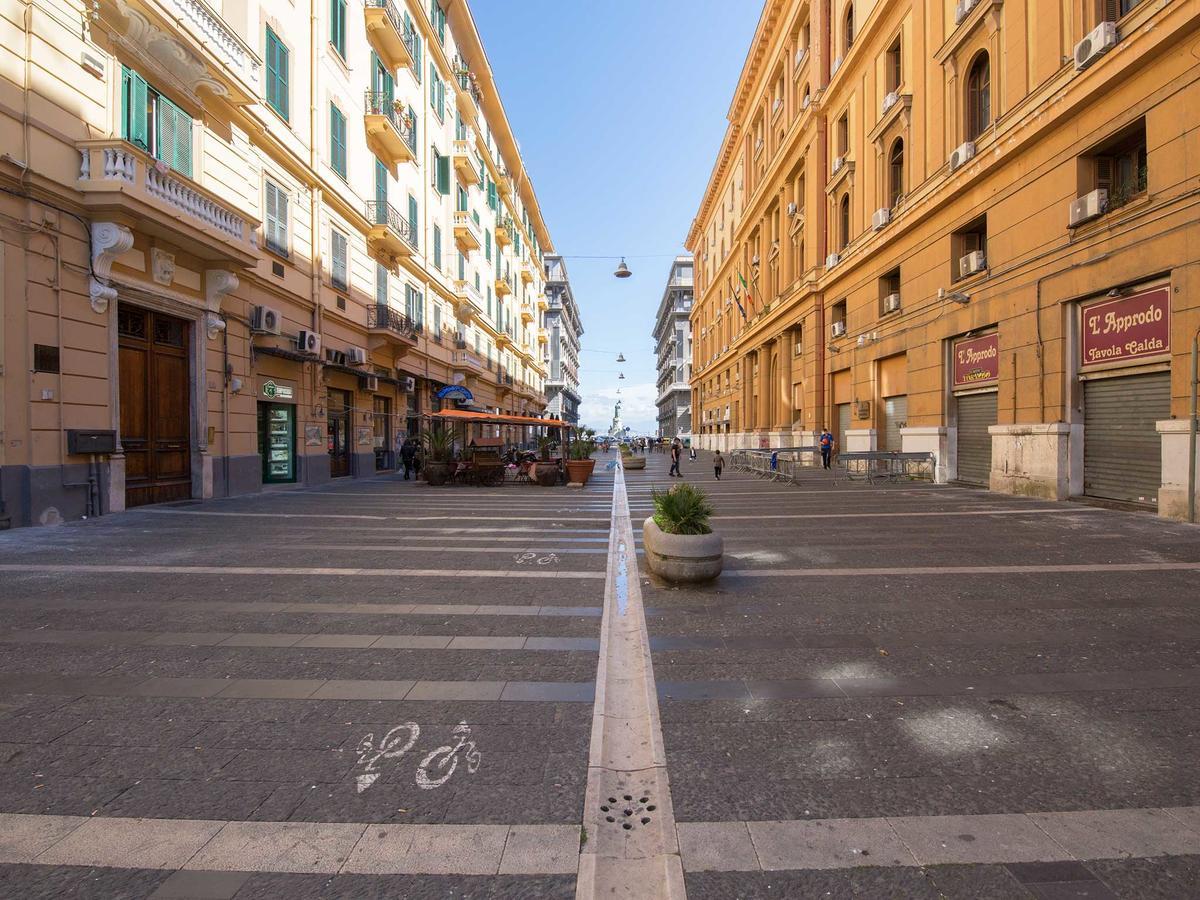 Grand Tour 4rooms Bed & Breakfast Naples