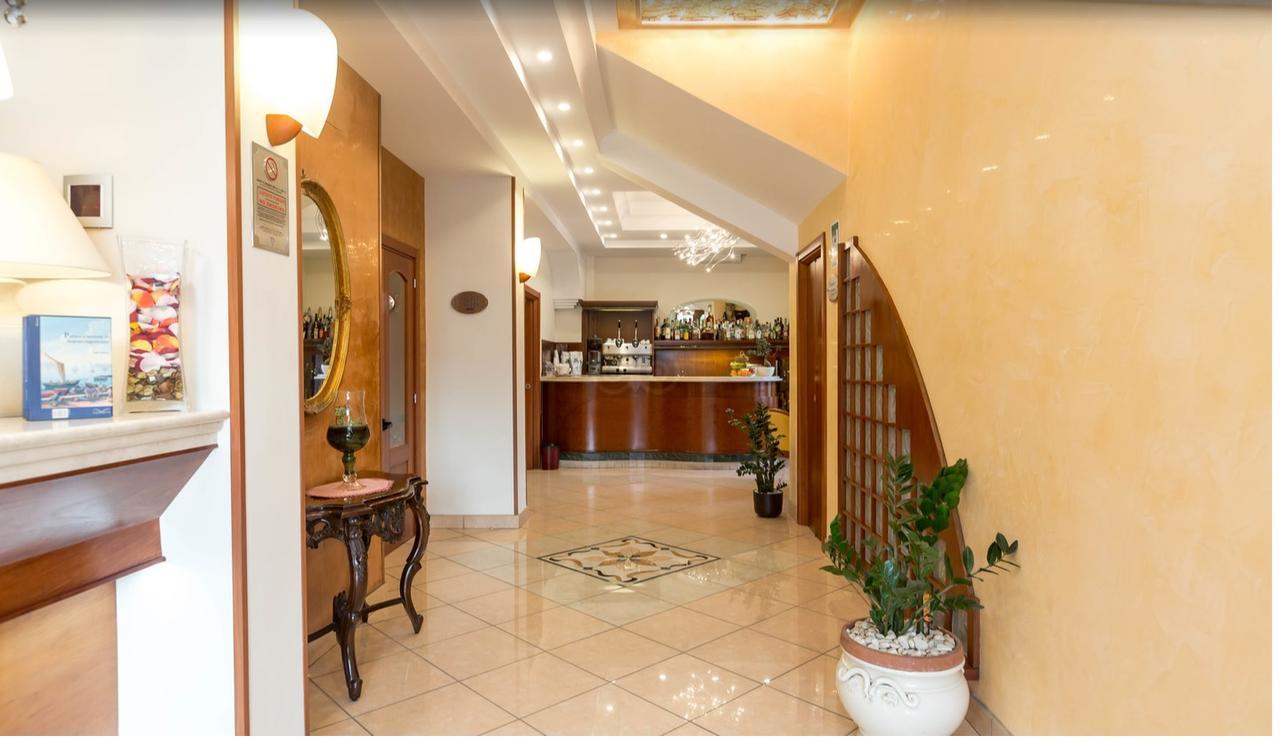 Ranch Palace Naples