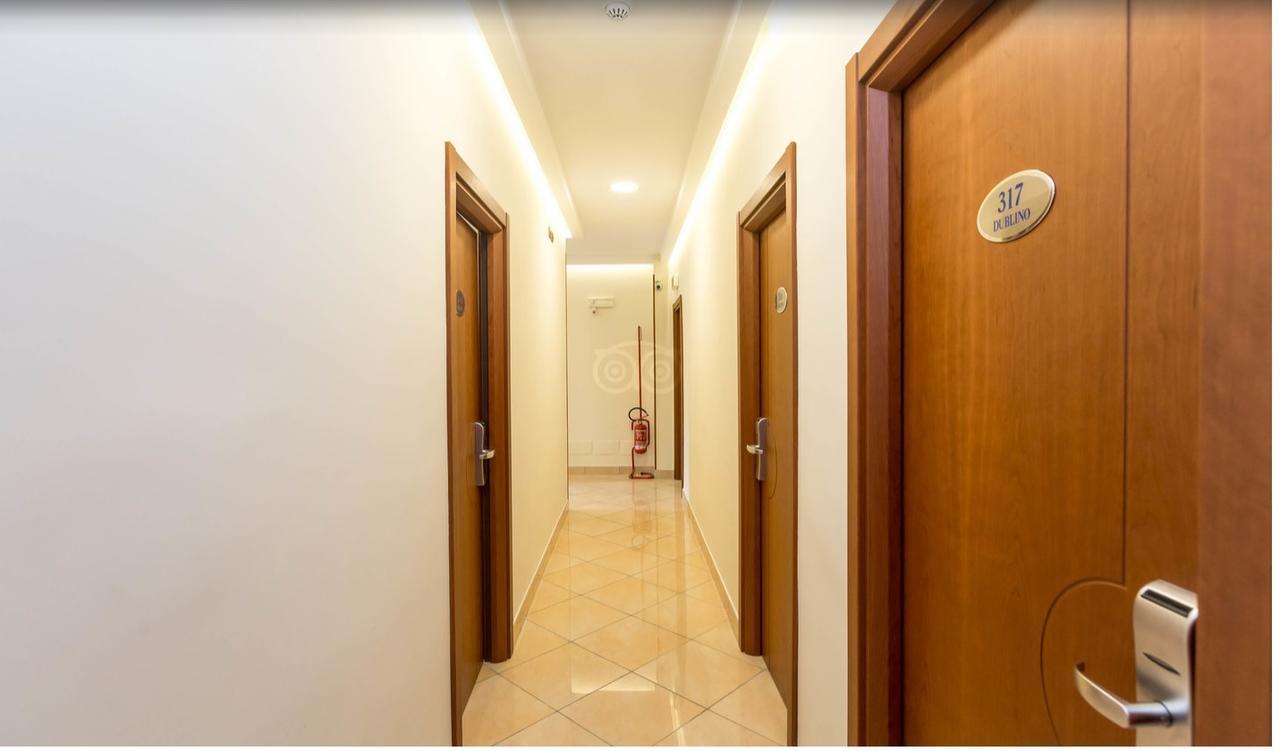Ranch Palace 4* Naples
