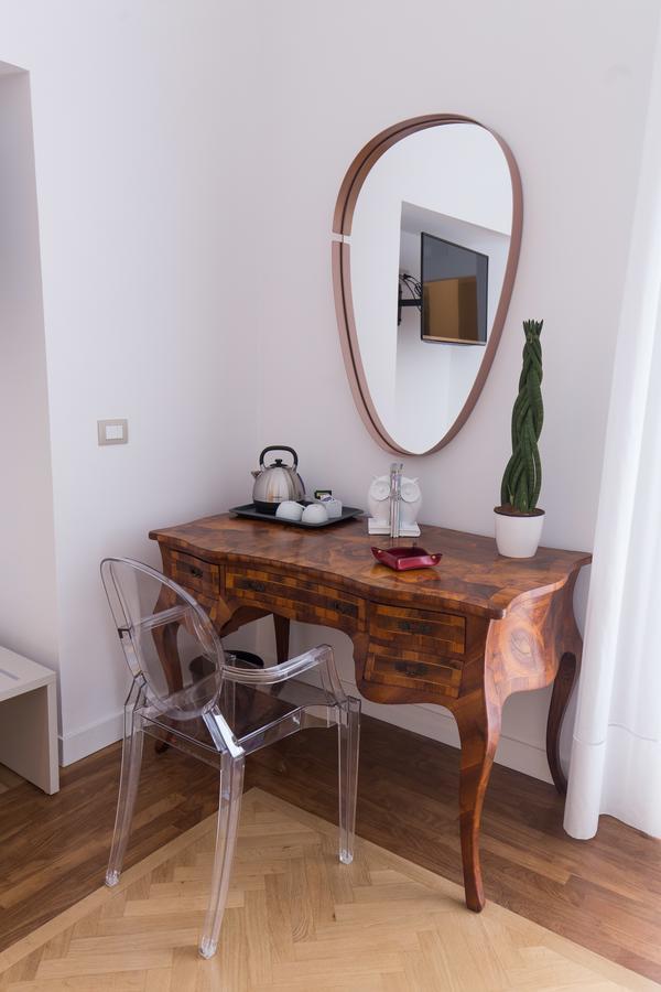 Savoy Riviera 2* Naples