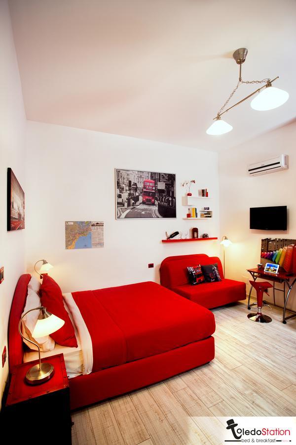 Toledostation Naples