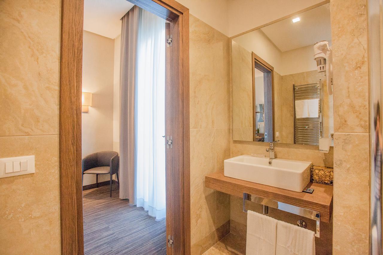 Dimora San Felice 3* Naples