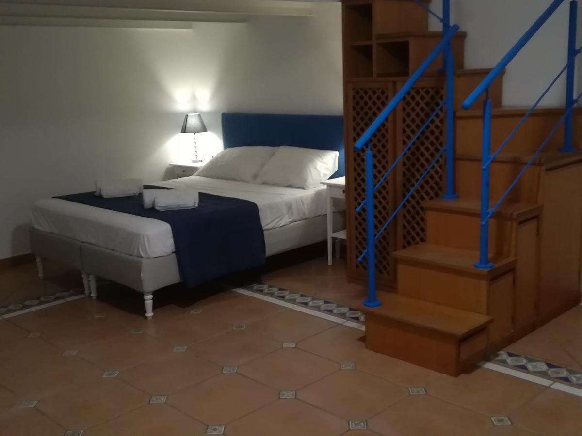 Bed & Breakfast House Angioino 3*