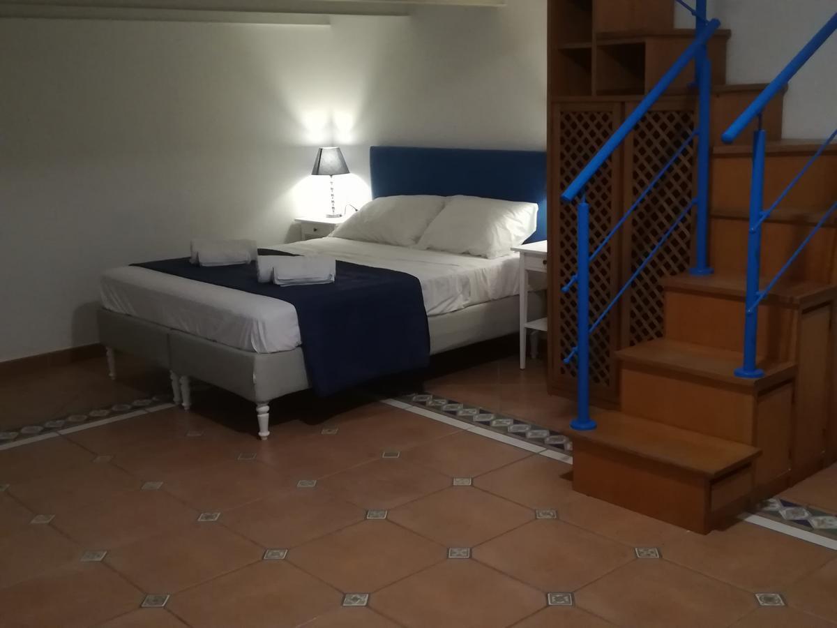 House Angioino Bed & Breakfast Naples