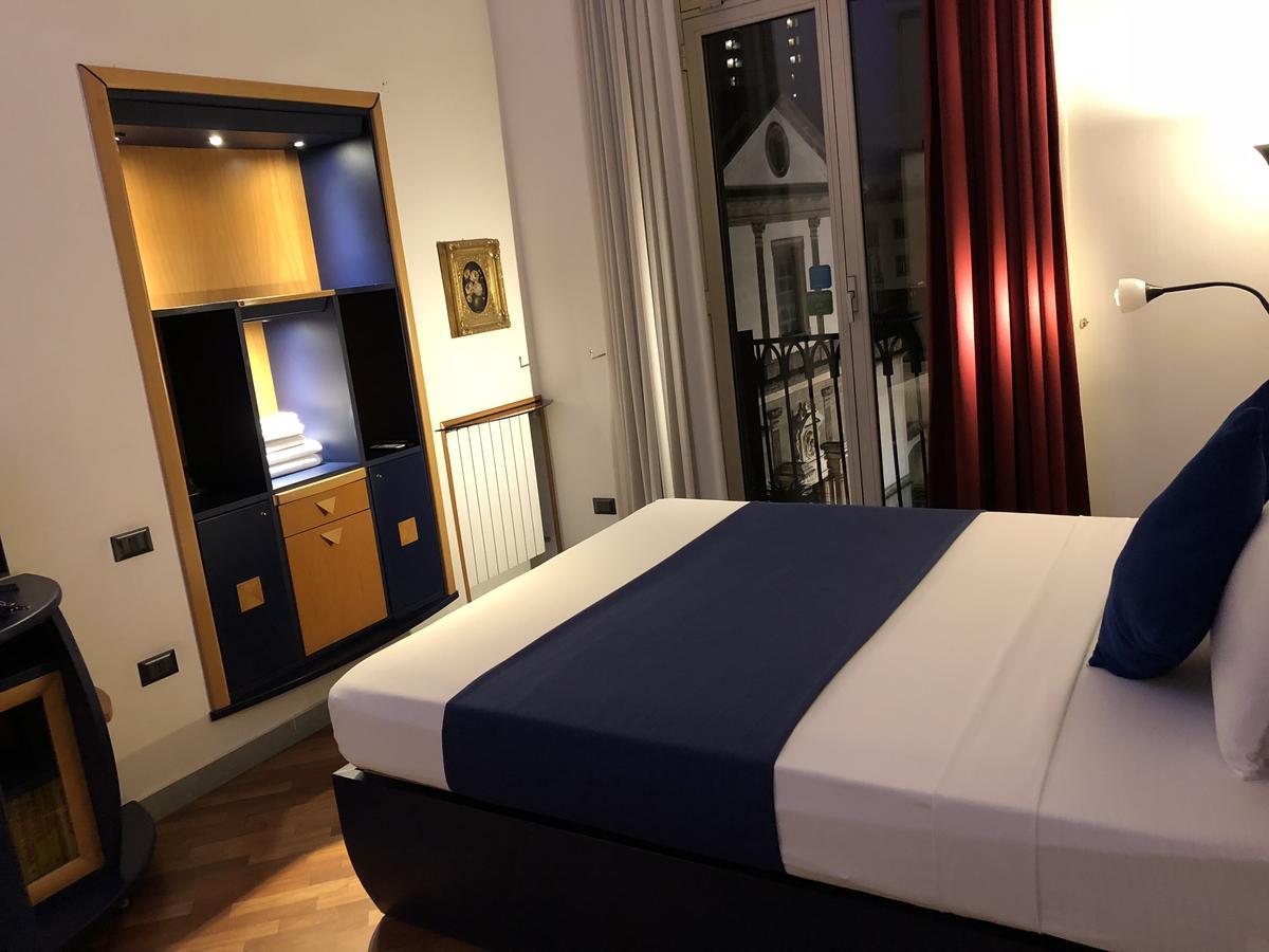 Smln & Bed & Breakfast Naples