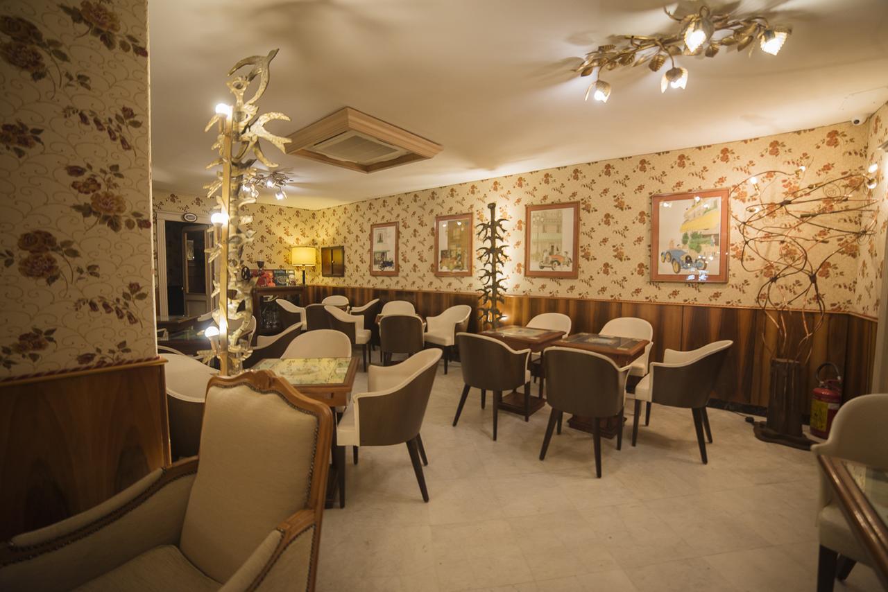 Le Stanze Di Piazza Dei Martiri Bed & Breakfast