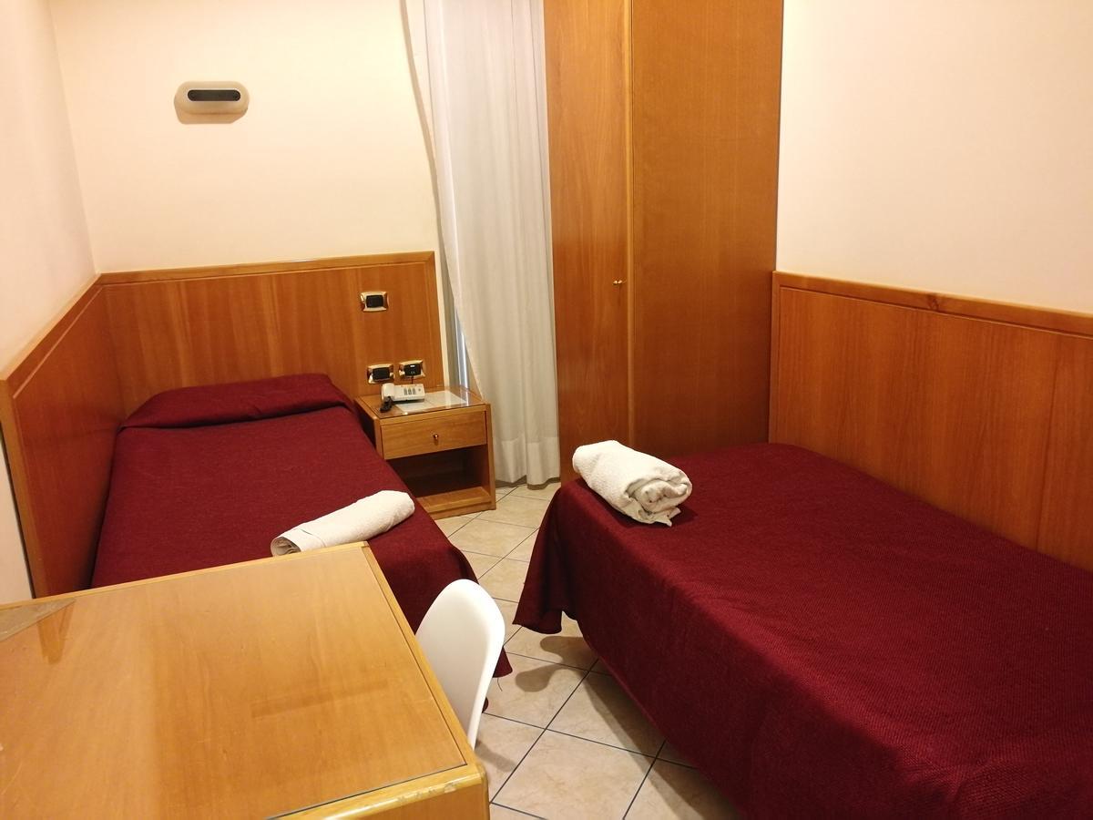 Zara Hotel