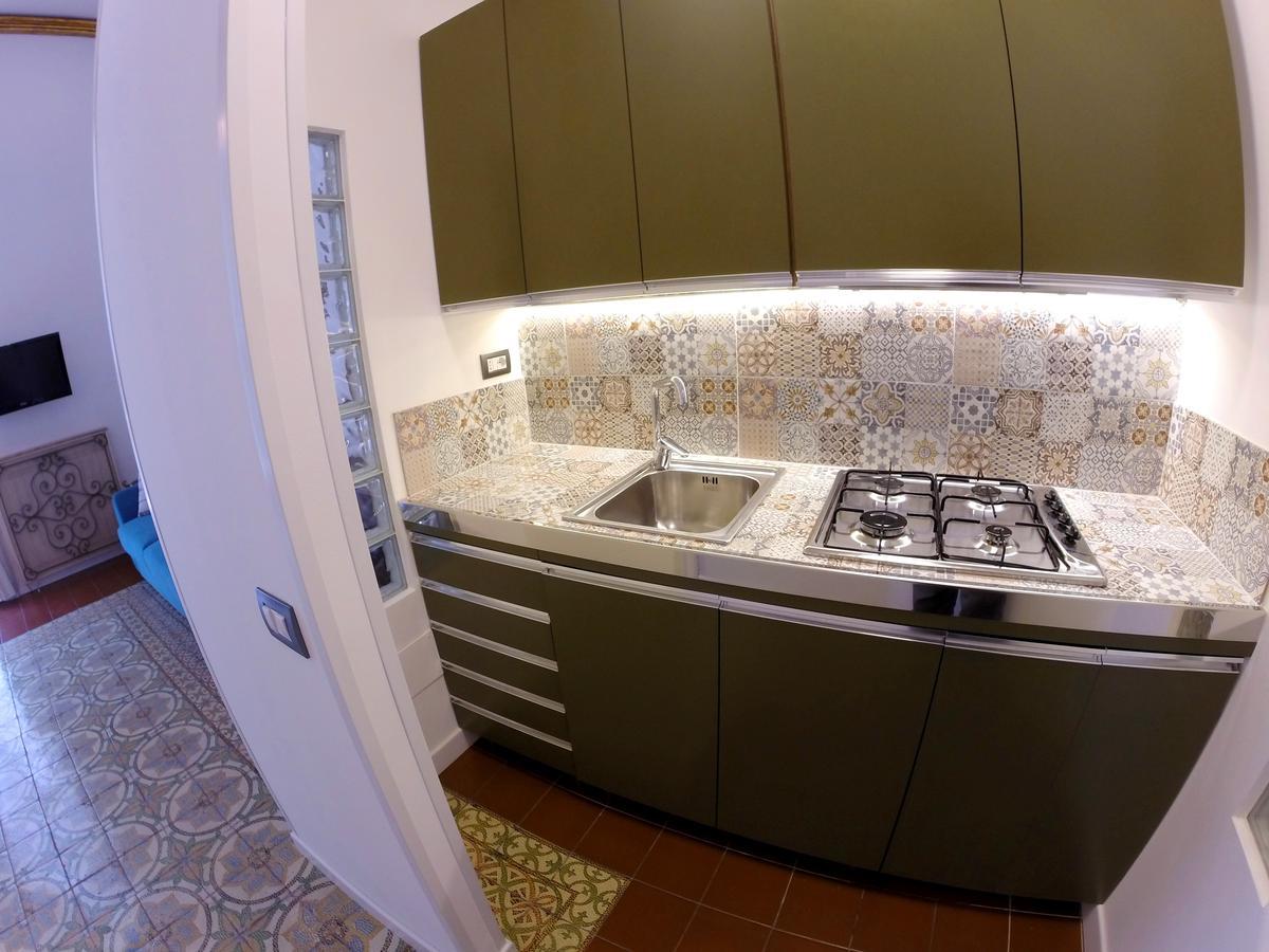 Arisea Apt Naples