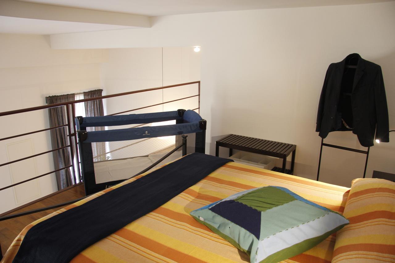 Napolistayin Apartment
