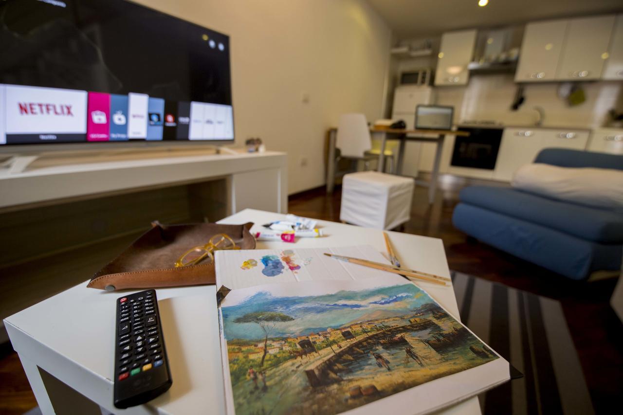 Napolistayin Apartment