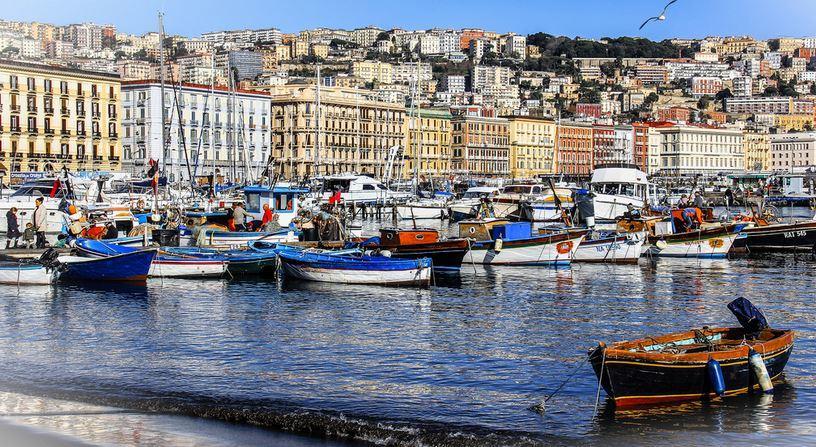 Base Mergellina Bed & Breakfast Naples