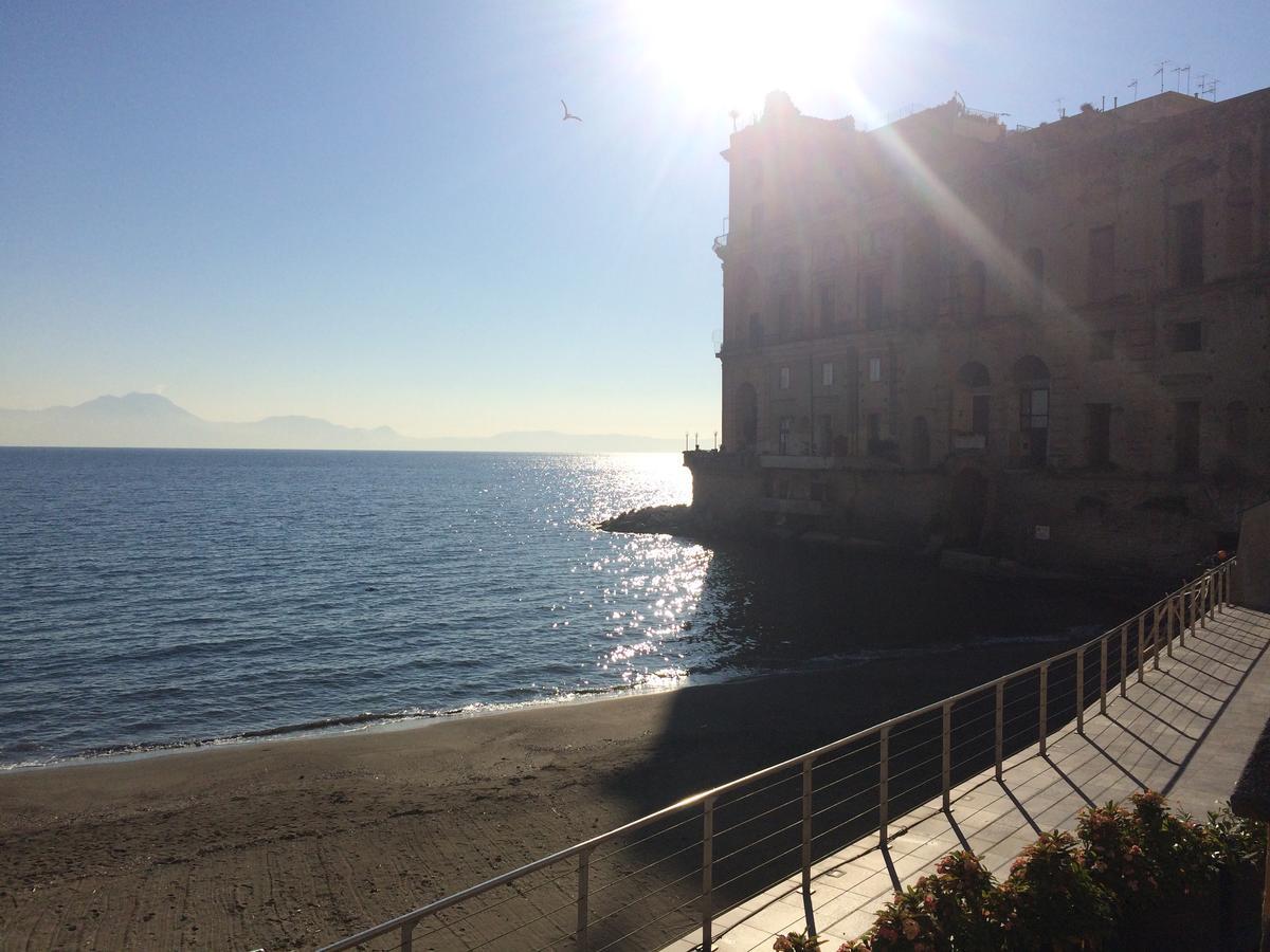 Bed & Breakfast Base Mergellina