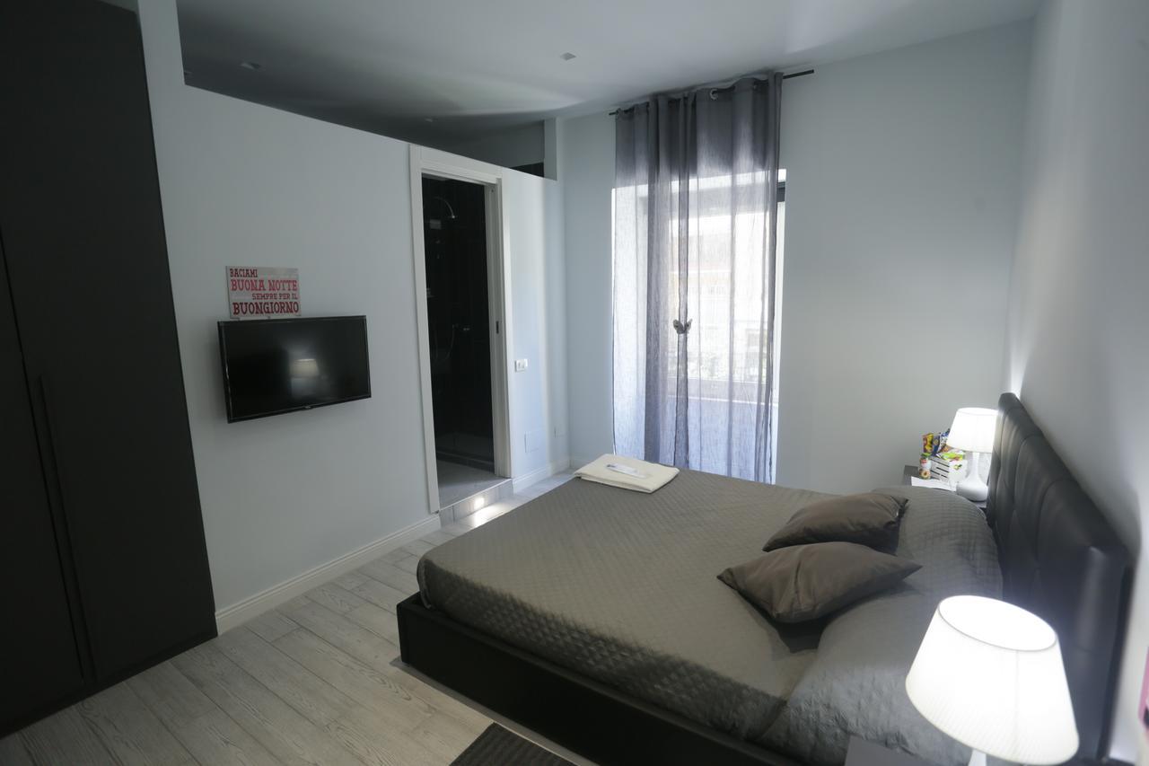Esposito Plaza- & Guest house