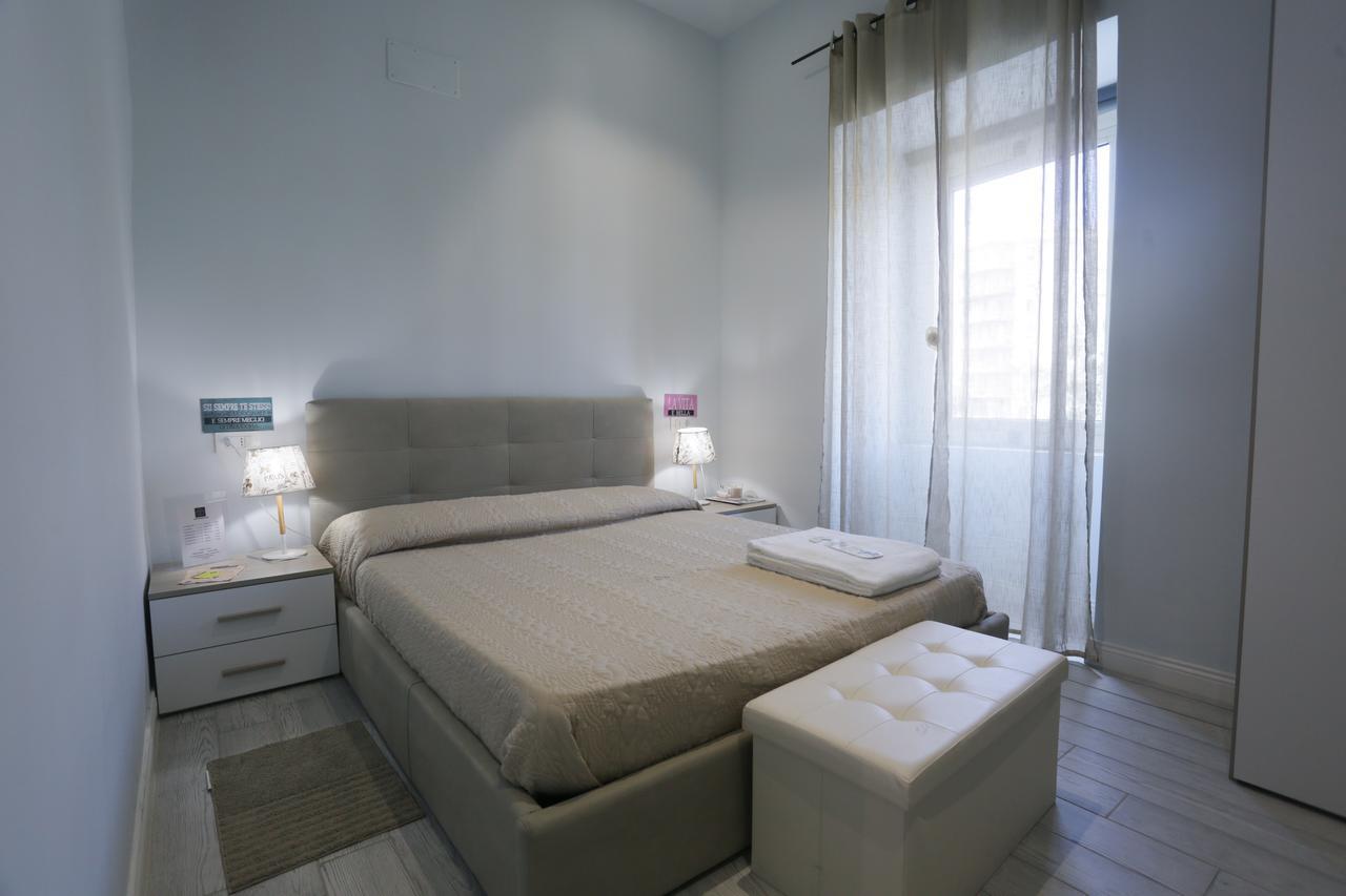 Esposito Plaza- & Guest house *
