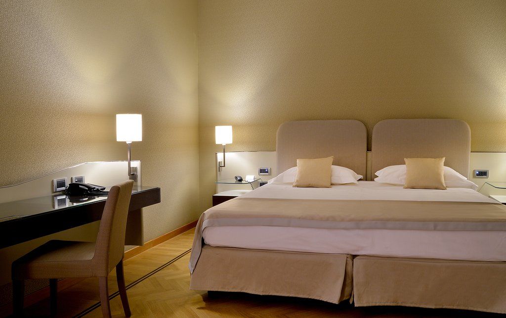 Hotel Palazzo Esedra Naples