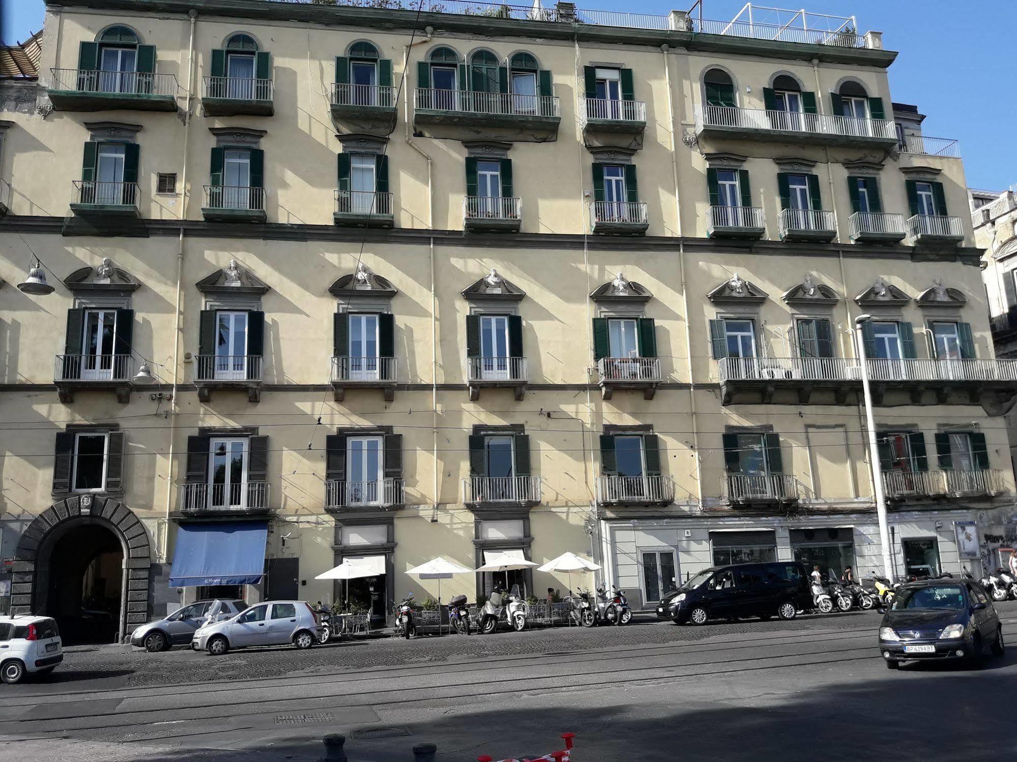 Palazzo Satriano 3*