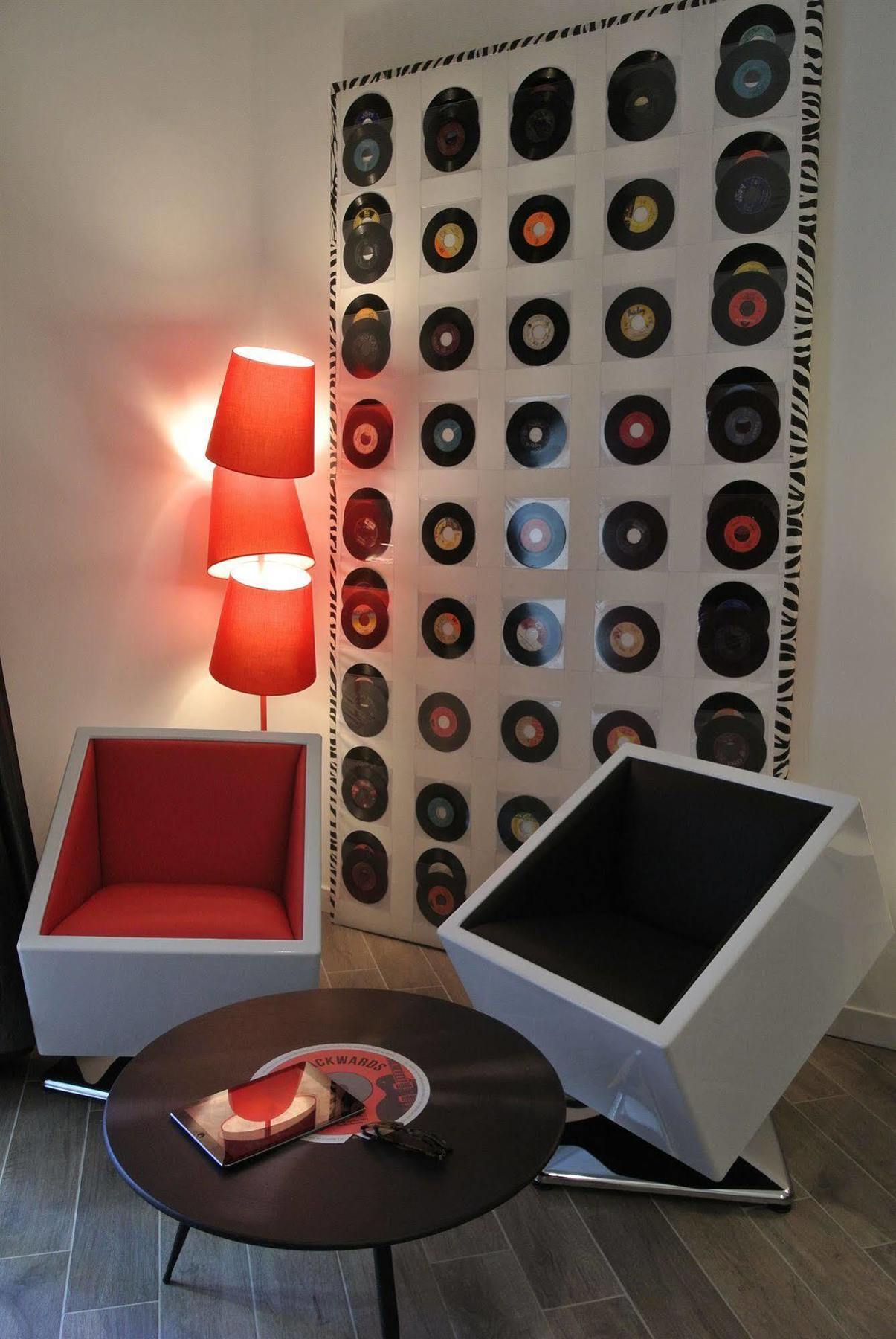 M99 Design Guest house