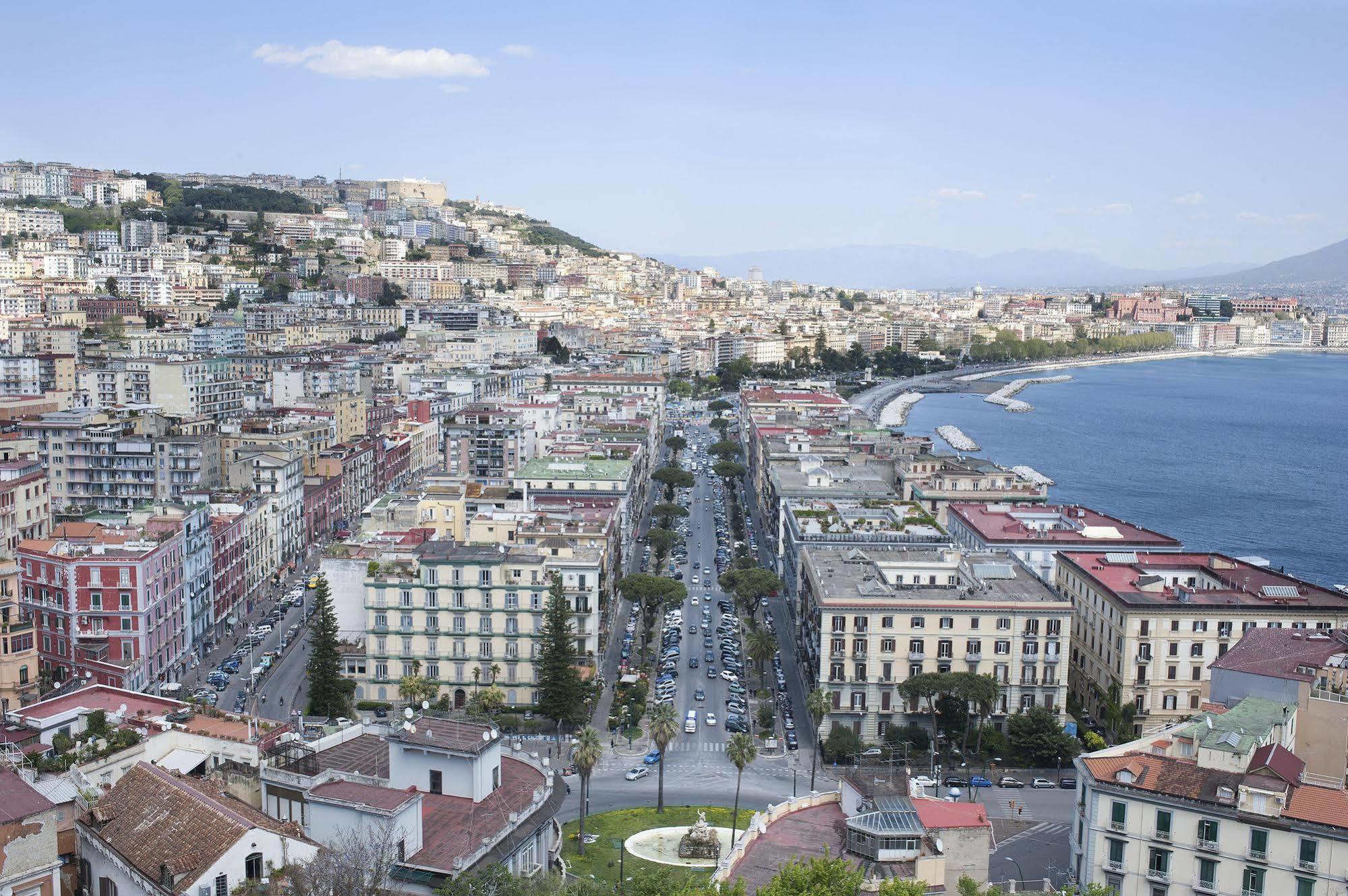 Areamare Naples