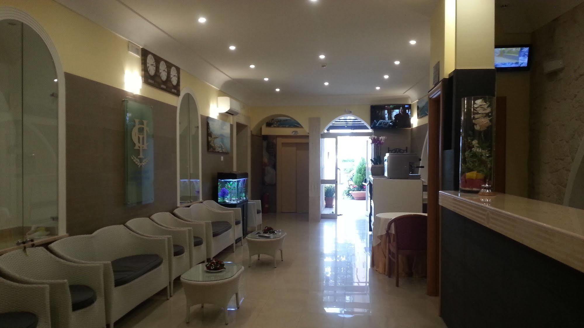 Capodichino International 4*