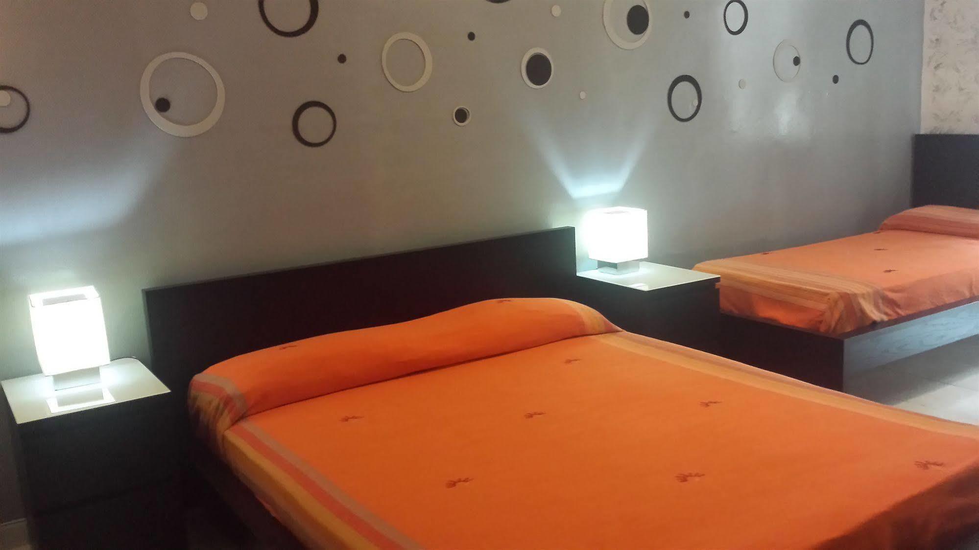 Ginevra Naples