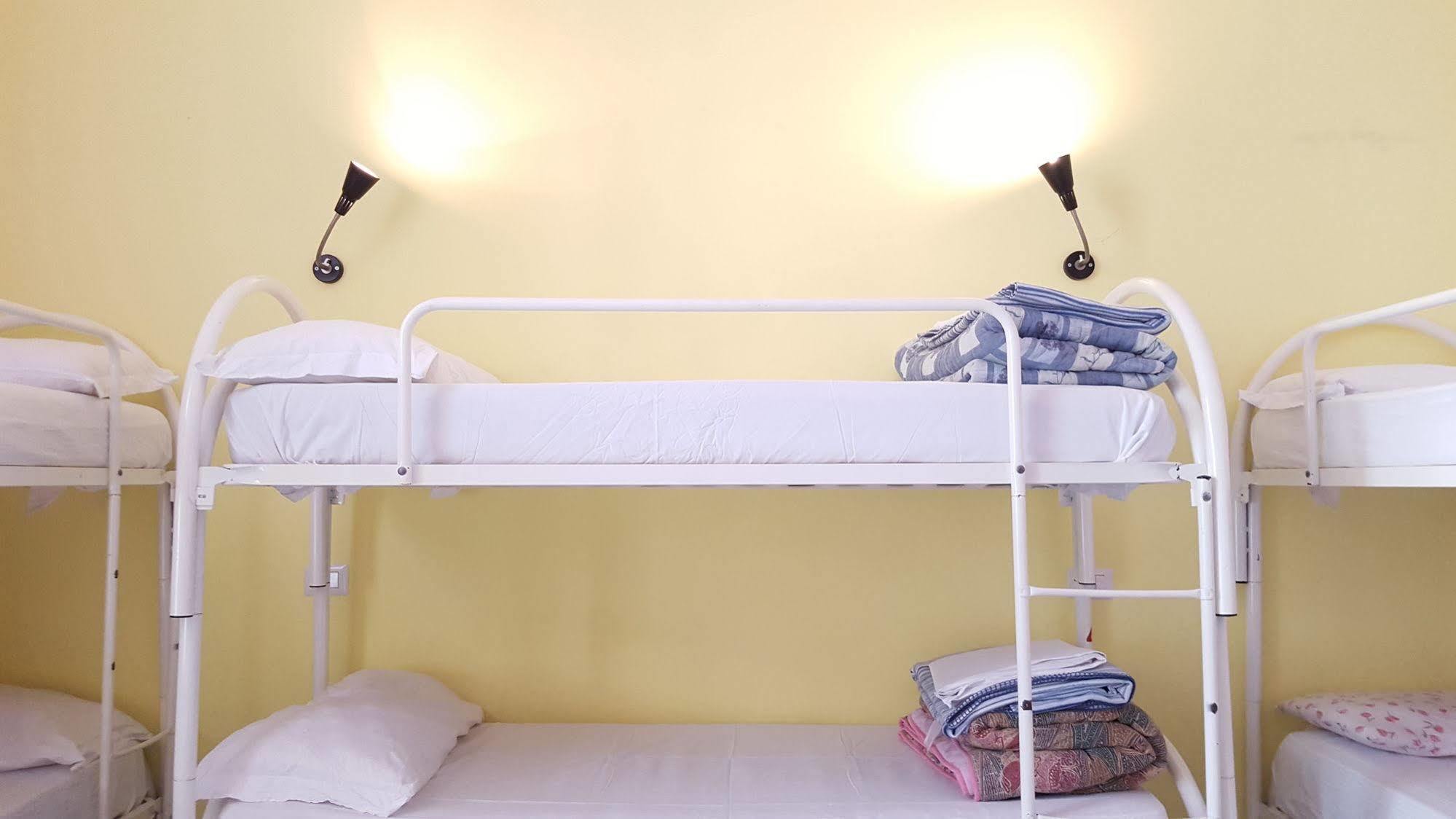 Mancini Hostel *
