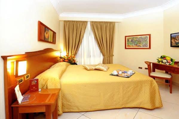 Buono Hotel 3*