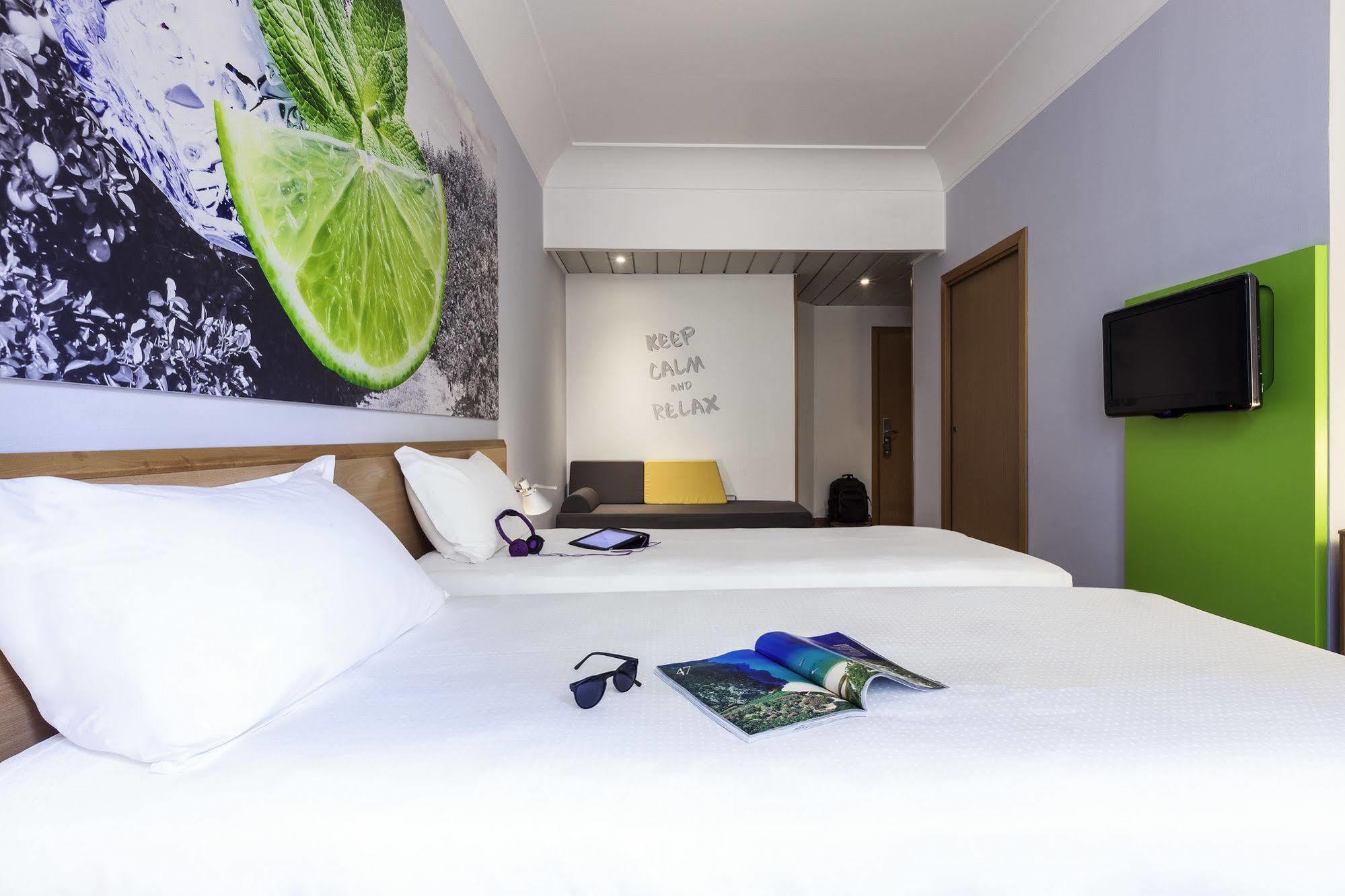 Ibis Styles Garibaldi Hotel Naples