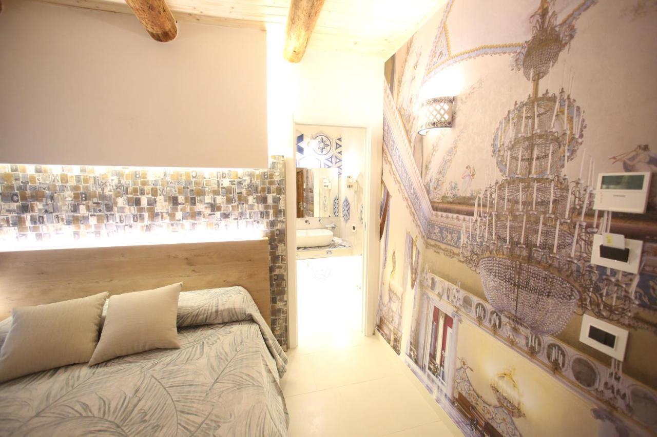 Relais Piazza Del Plebiscito 3* Naples