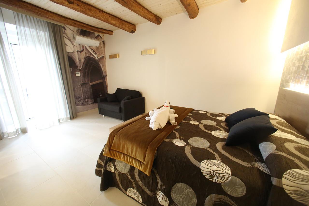 Relais Piazza Del Plebiscito Bed & Breakfast Naples