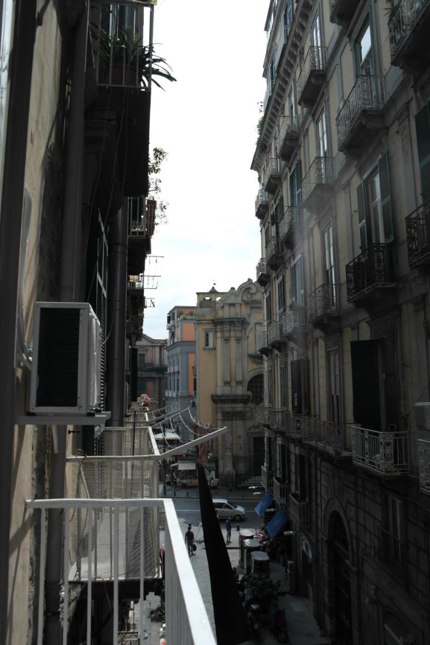 A Due Passi Da Dante