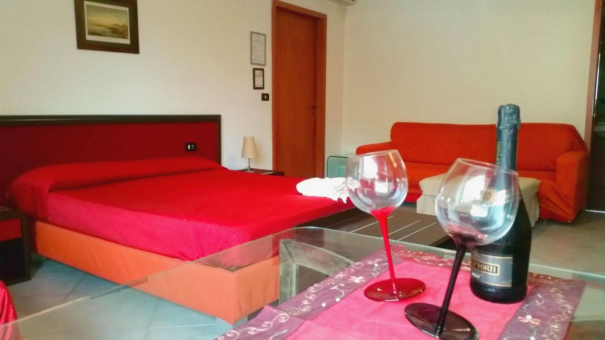 Guest house Maison Degas-dimora Di Charme 3*