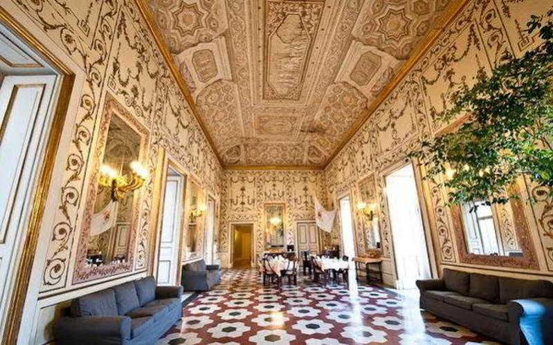 Hotel Decumani De Charme 4*