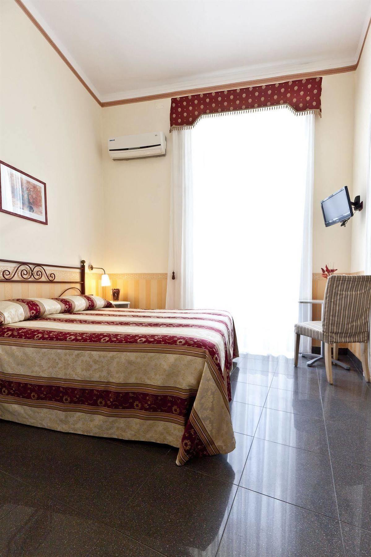 Bnb Naples 3* Naples