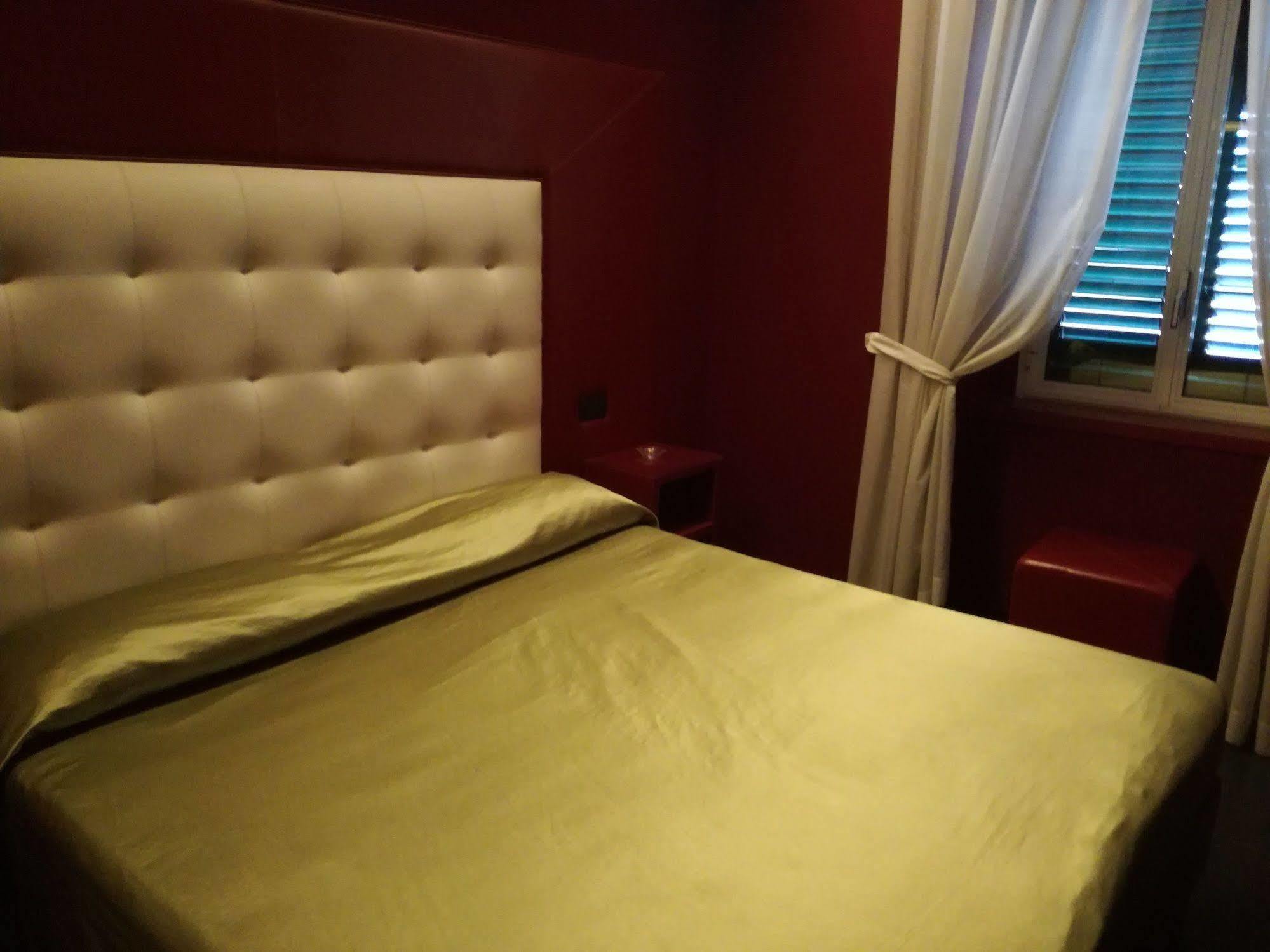 Guiren Dal 1959 Hotel Naples