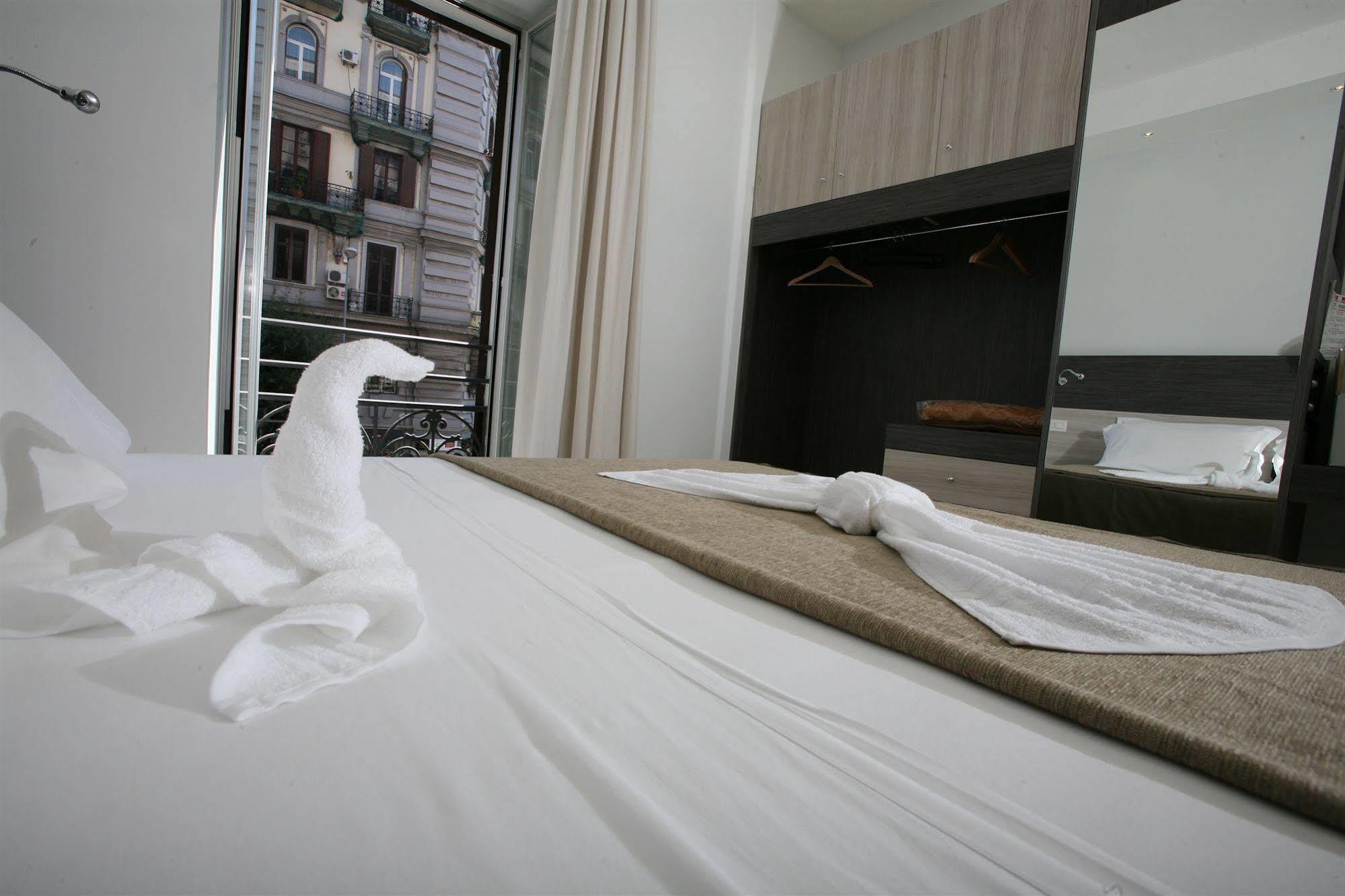 Napoli Suite Bed & Breakfast Naples