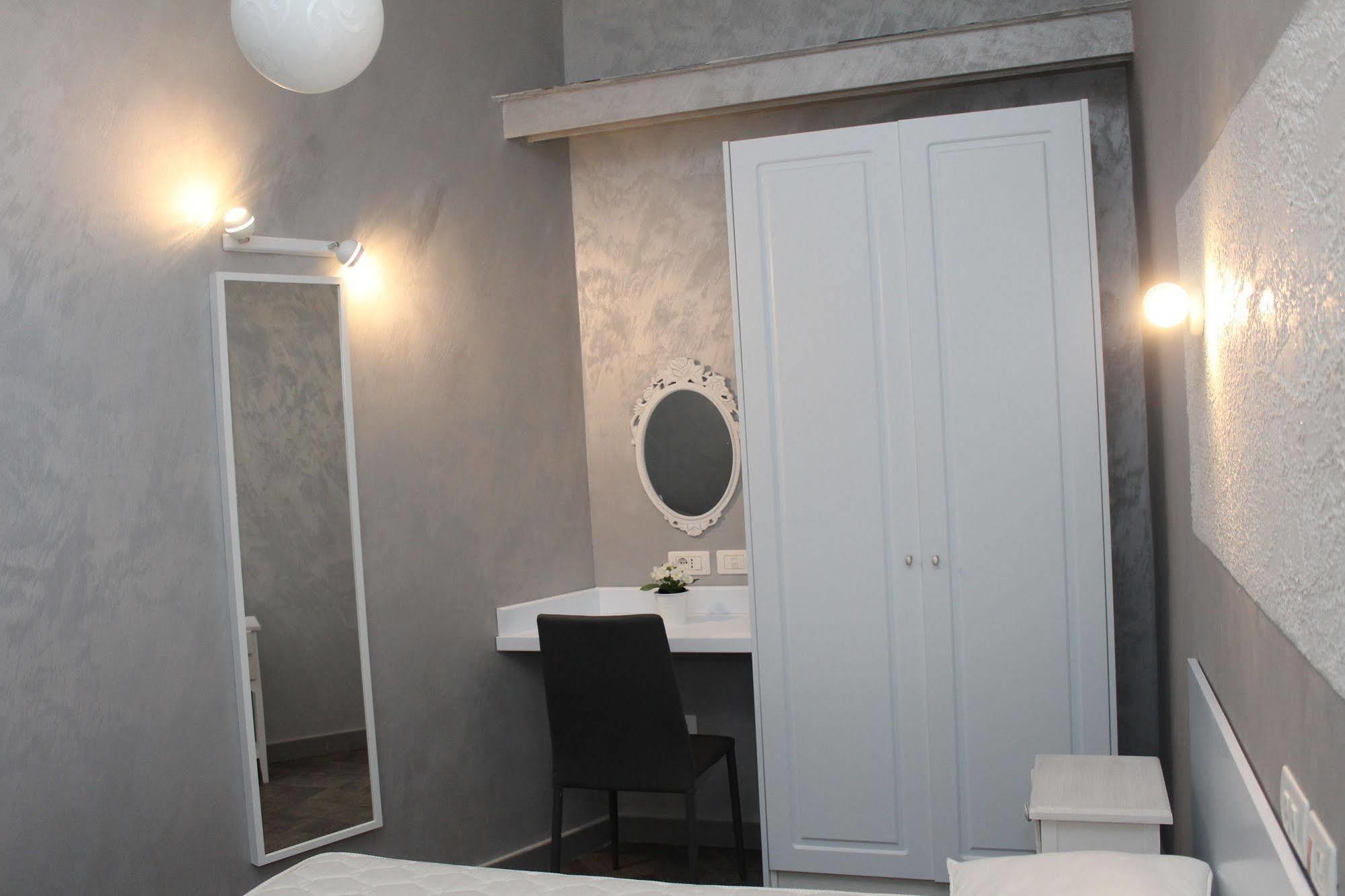Residenza Nicola 3* Naples
