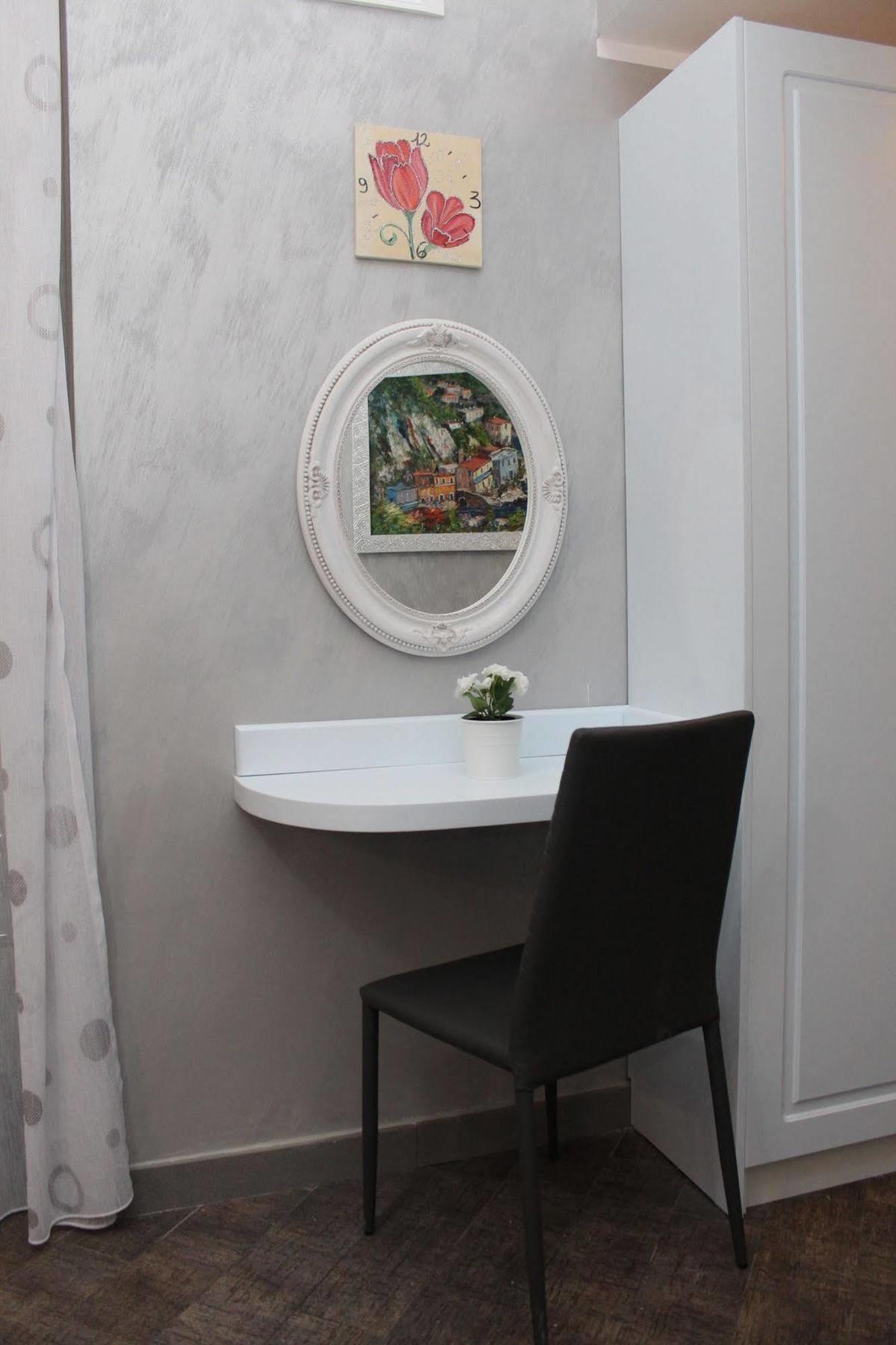 Residenza Nicola Naples