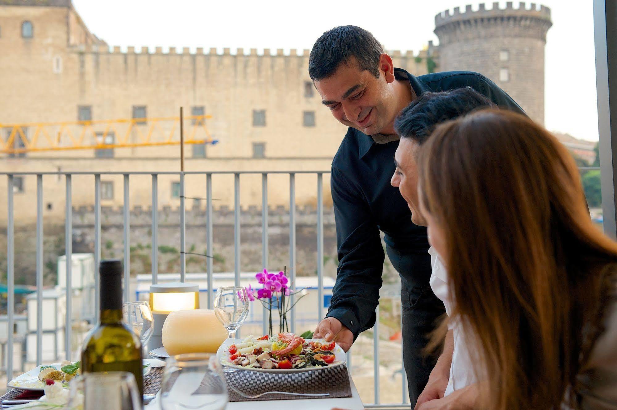 Mercure Centro Angioino Hotel 4*