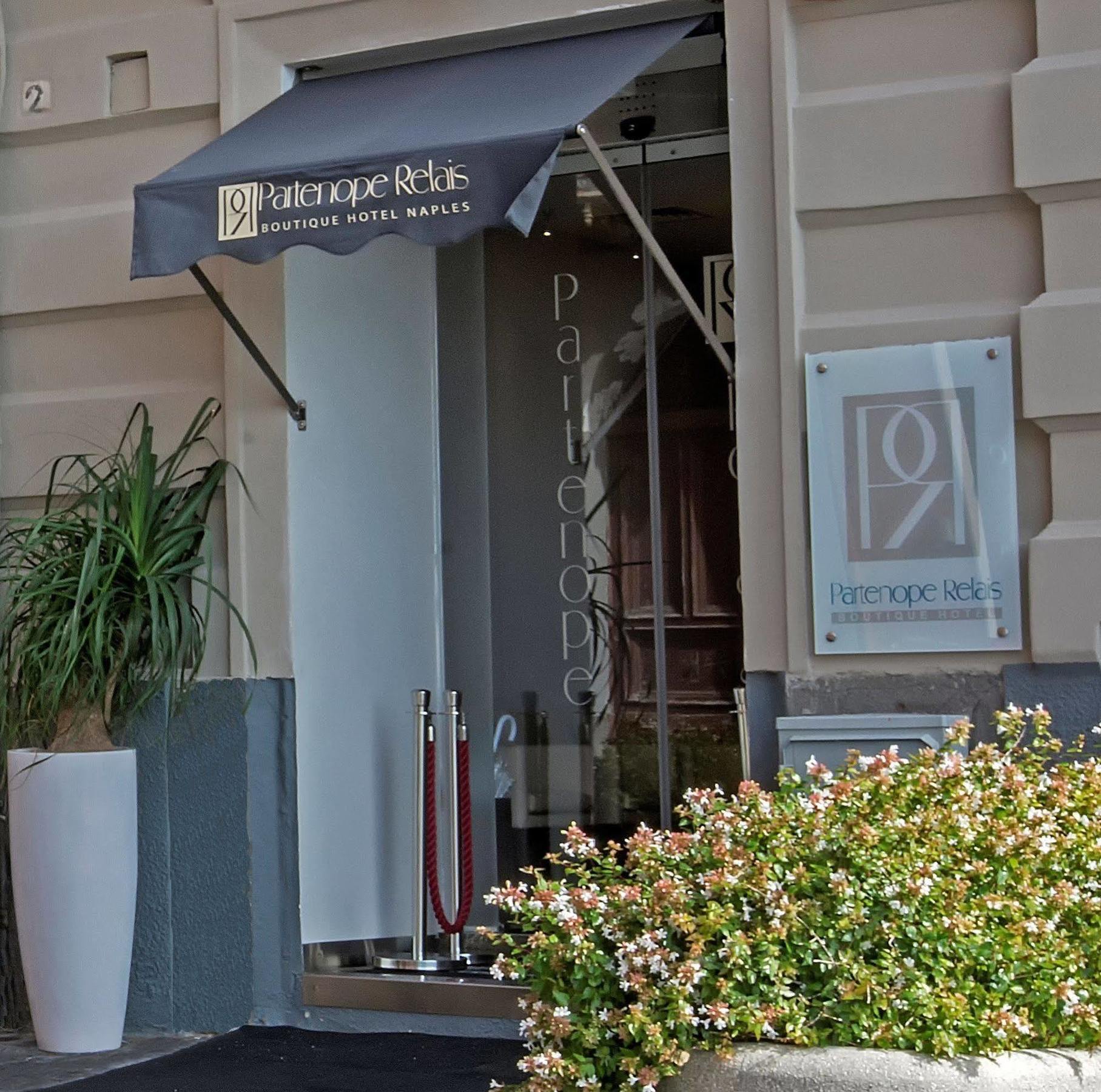 Partenope Relais Hotel