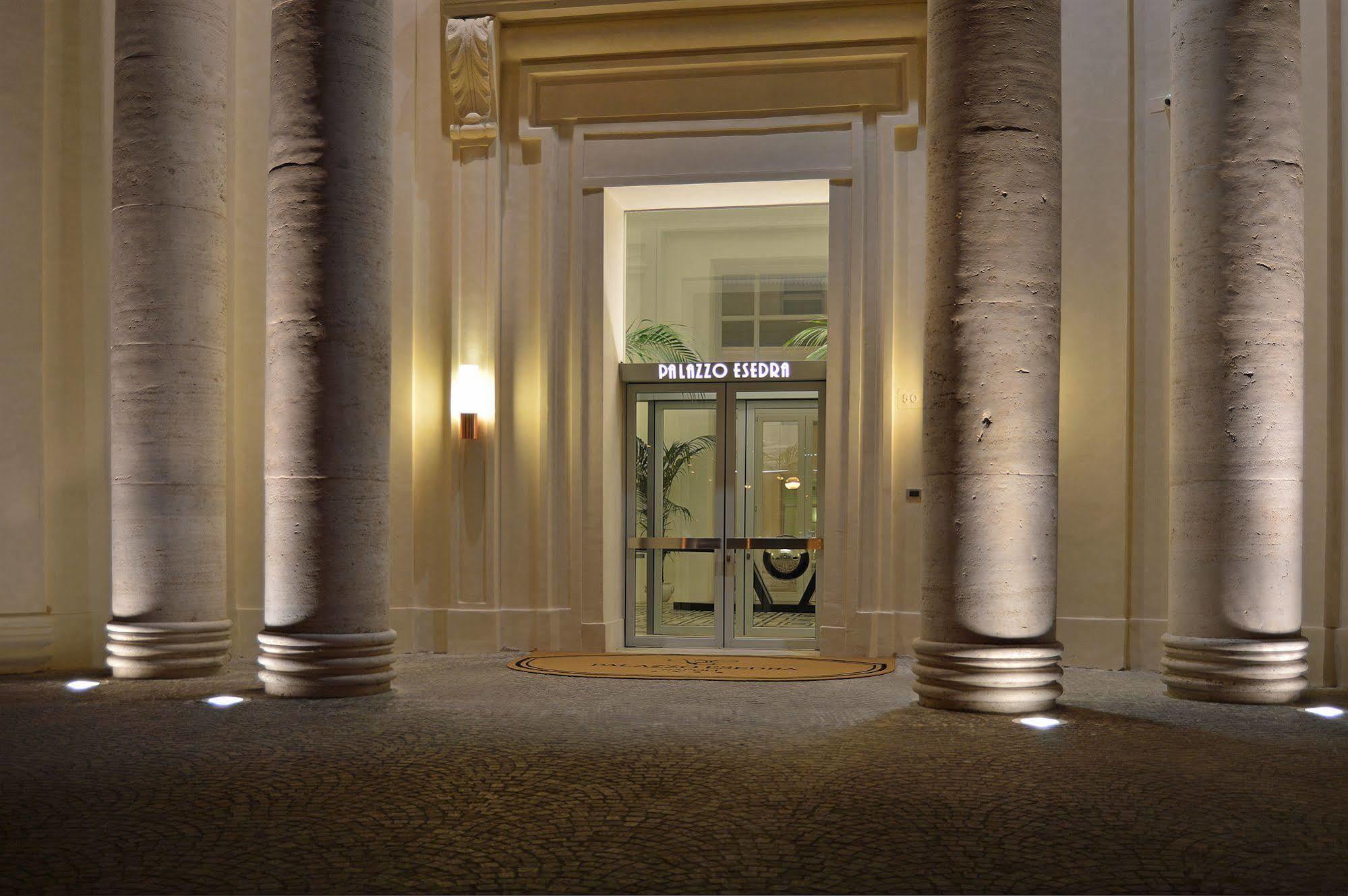 Palazzo Esedra Naples